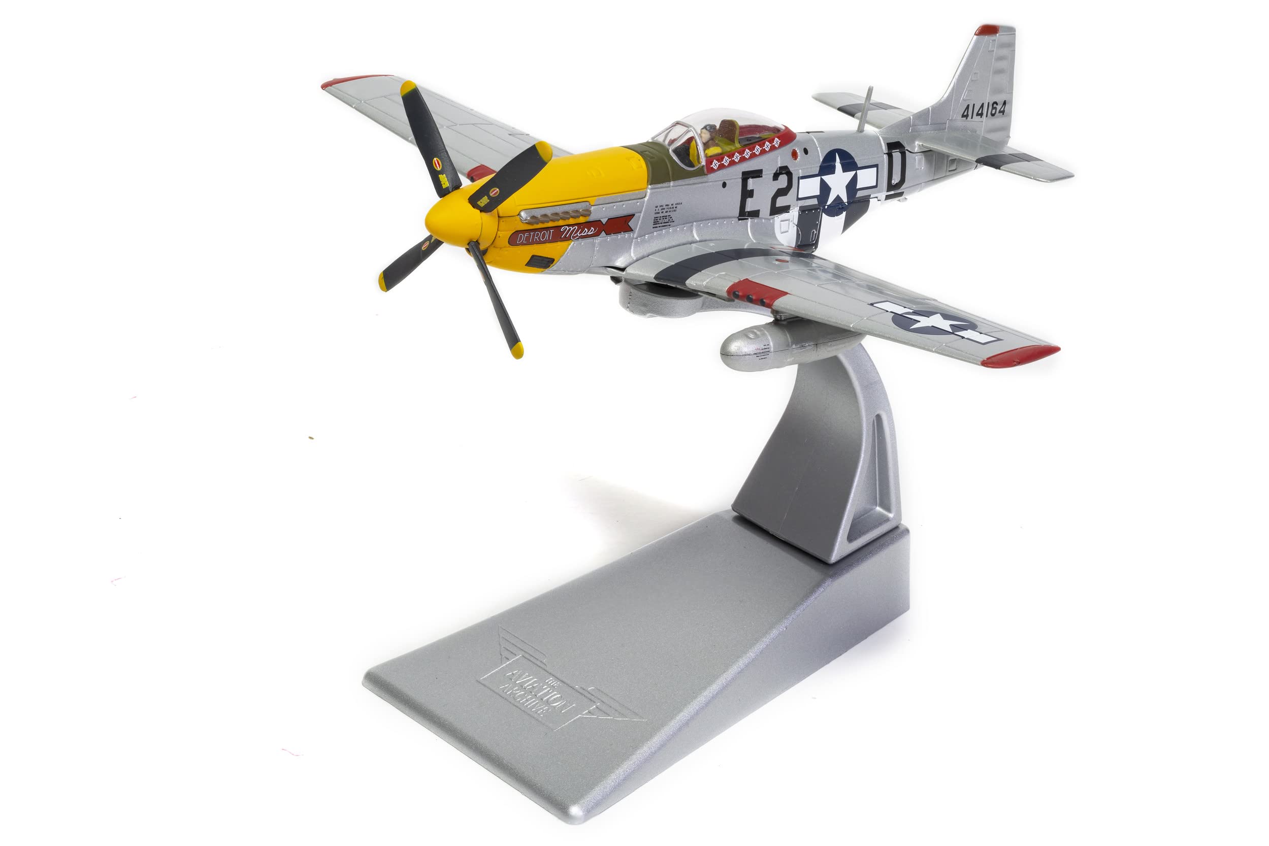Amazon.com: Corgi Diecast North American P51D Mustang Detroit Miss
